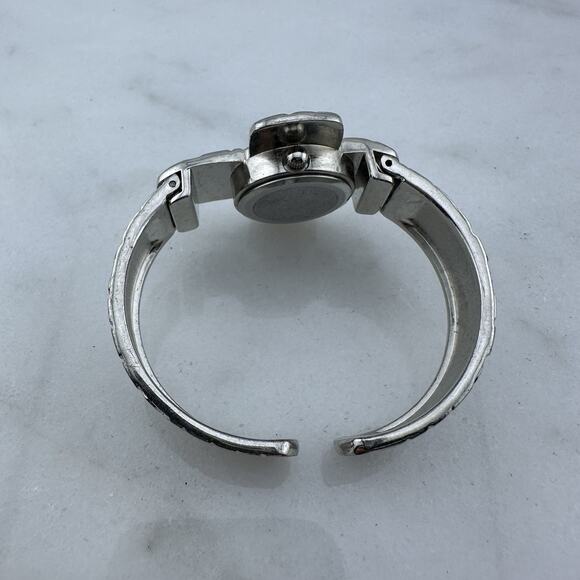 Women’s Silver Pebbled Cross Cuff Watch Mother of Pearl Dial - Has New Battery - Picture 13 of 14